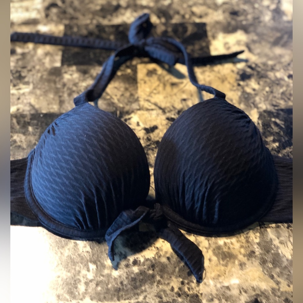 H&M || All Black Push Up Bikini Top